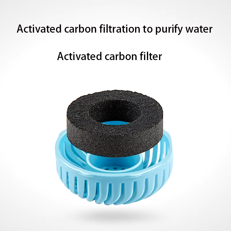 Botella portátil dispensadora de agua para perros. Ideal para viajes o aire libre.